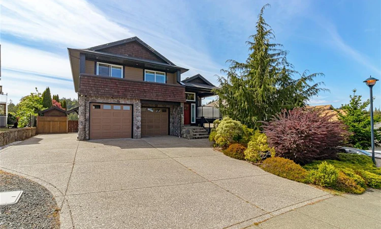3438 Mary Anne Crescent