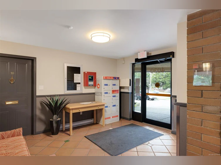 103-4030 Quadra Street, Saanich, BC, V8X 1K2 - 36