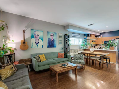 1-860 Princess Avenue - 4