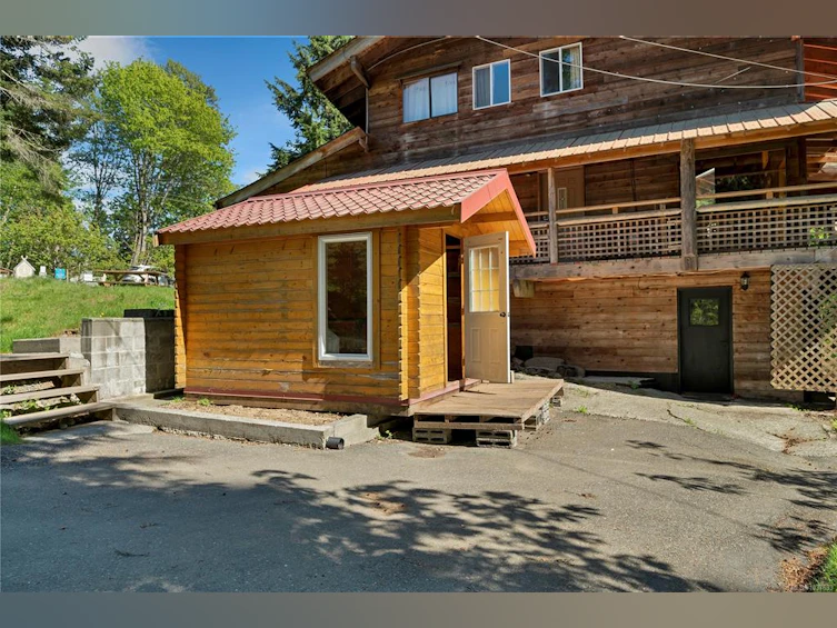 653 Green Road, Quadra Island, BC, V0P 1N0 - 64