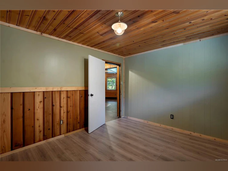 653 Green Road, Quadra Island, BC, V0P 1N0 - 21