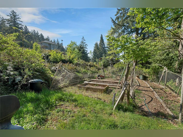 653 Green Road, Quadra Island, BC, V0P 1N0 - 74
