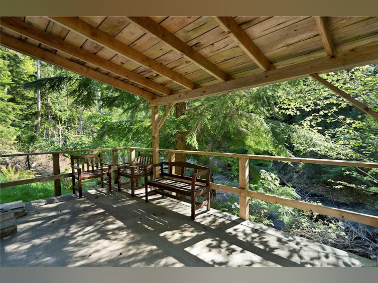 653 Green Road, Quadra Island, BC, V0P 1N0 - 65