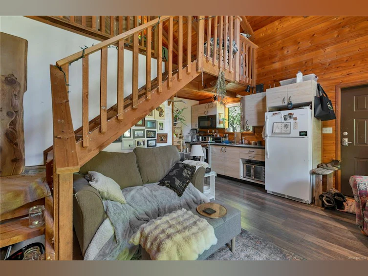 653 Green Road, Quadra Island, BC, V0P 1N0 - 56