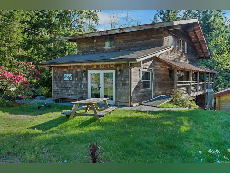 653 Green Road, Quadra Island, BC, V0P 1N0