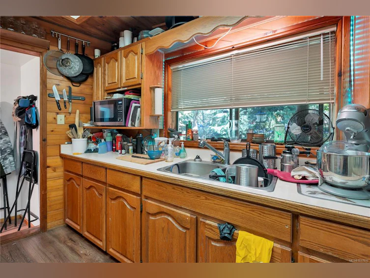 653 Green Road, Quadra Island, BC, V0P 1N0 - 30