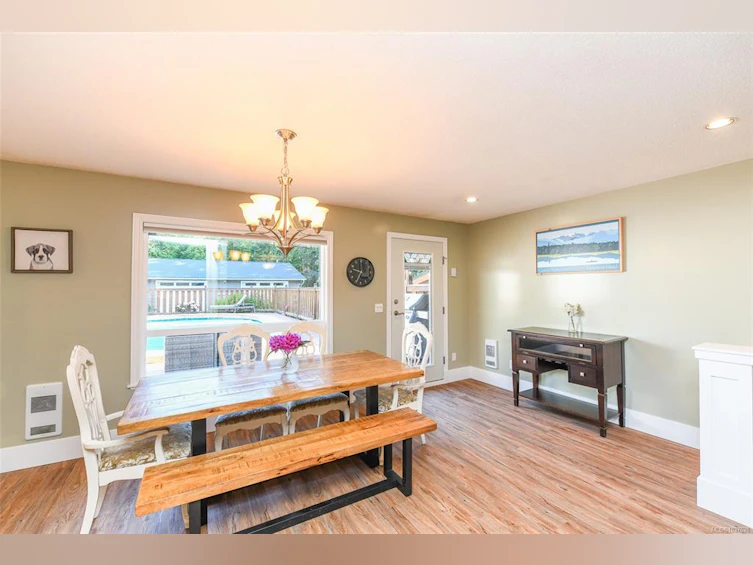 1940 E Ryan Road, Comox, BC, V9M 4C9 - 17