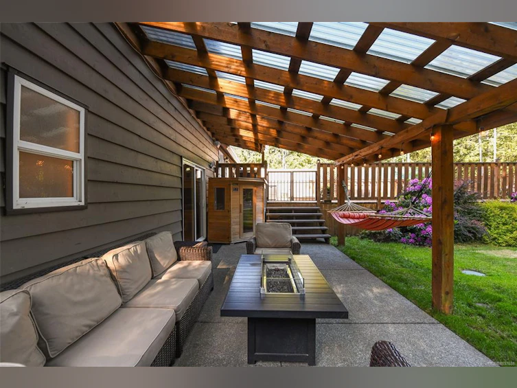 1940 E Ryan Road, Comox, BC, V9M 4C9 - 6