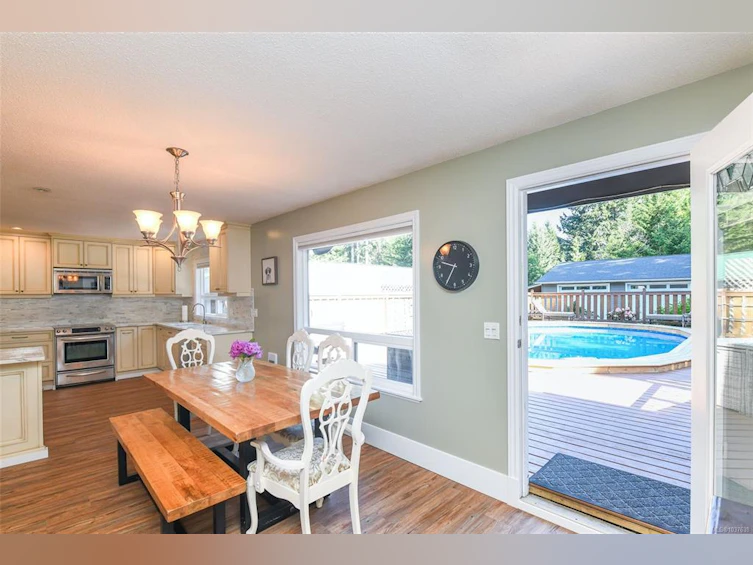 1940 E Ryan Road, Comox, BC, V9M 4C9 - 15