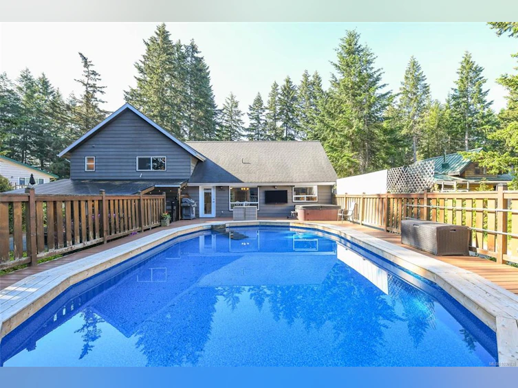 1940 E Ryan Road, Comox, BC, V9M 4C9 - 54