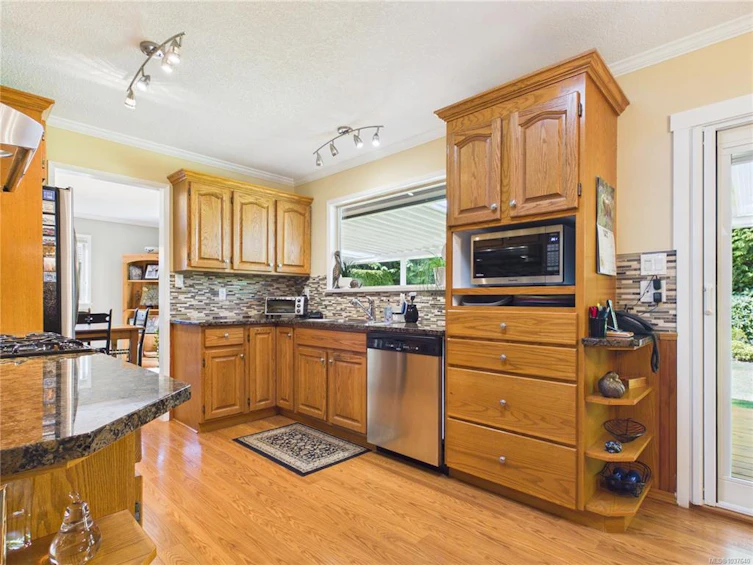 1179 Clubhouse Drive, Qualicum Beach, BC, V9K 1C4 - 2