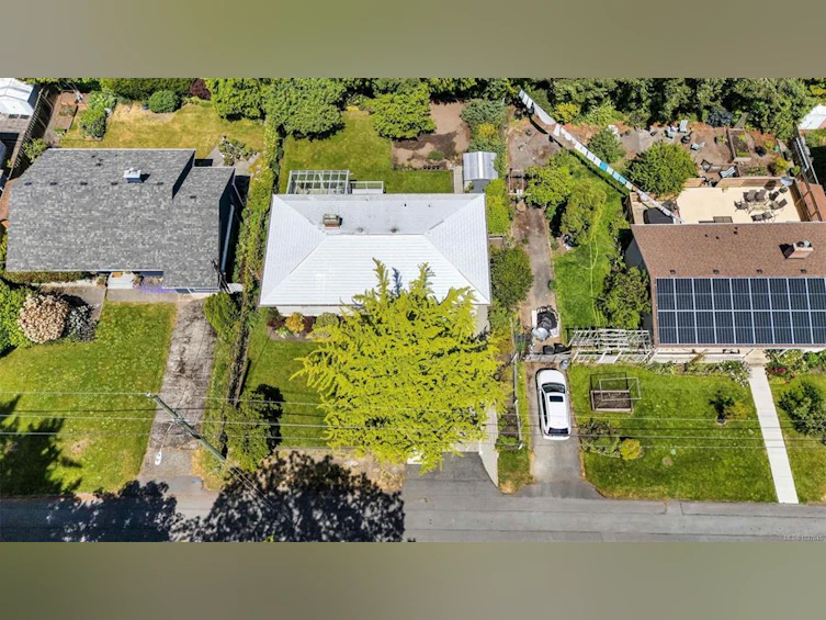 1318 Moorgreen Place, Saanich, BC, V8P 2R9 - 33