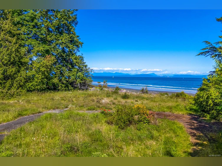 4218 S Island Highway, Courtenay, BC, V9N 9R8 - 16