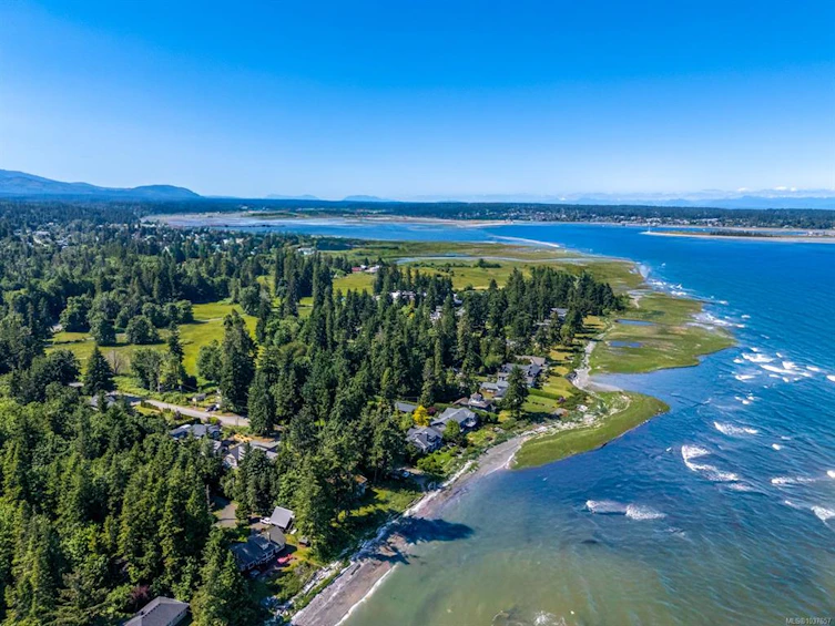 4218 S Island Highway, Courtenay, BC, V9N 9R8 - 2
