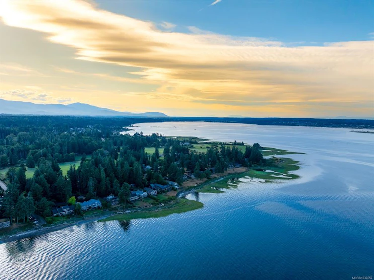 4218 S Island Highway, Courtenay, BC, V9N 9R8 - 44