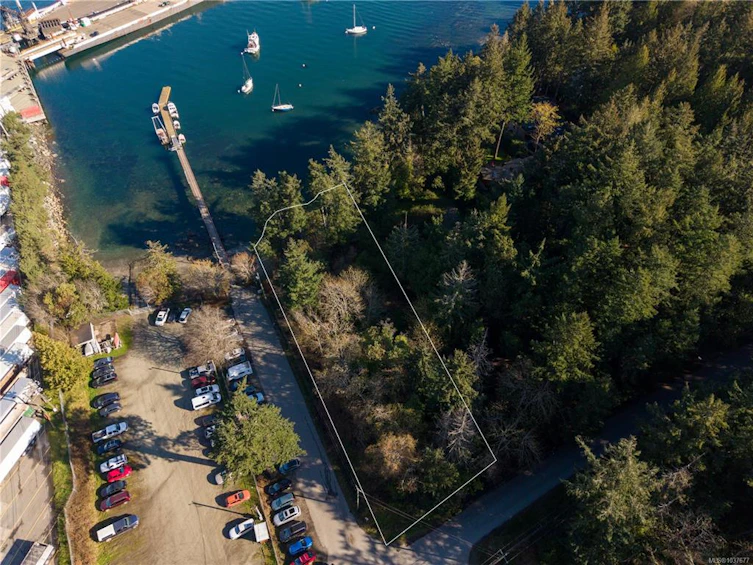 2218 Dolphin Road, North Saanich, BC, V8L 5Y7 - 2