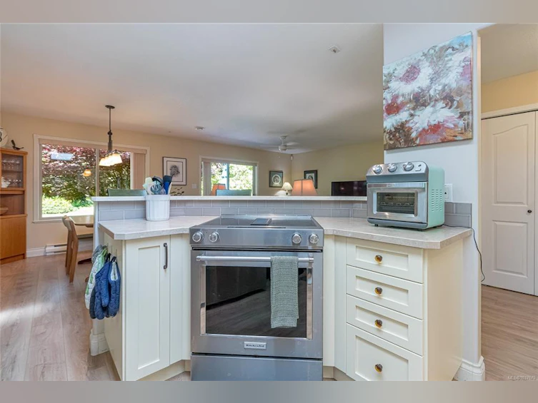 278 Grovehill Road, Qualicum Beach, BC, V9K 2L9 - 19