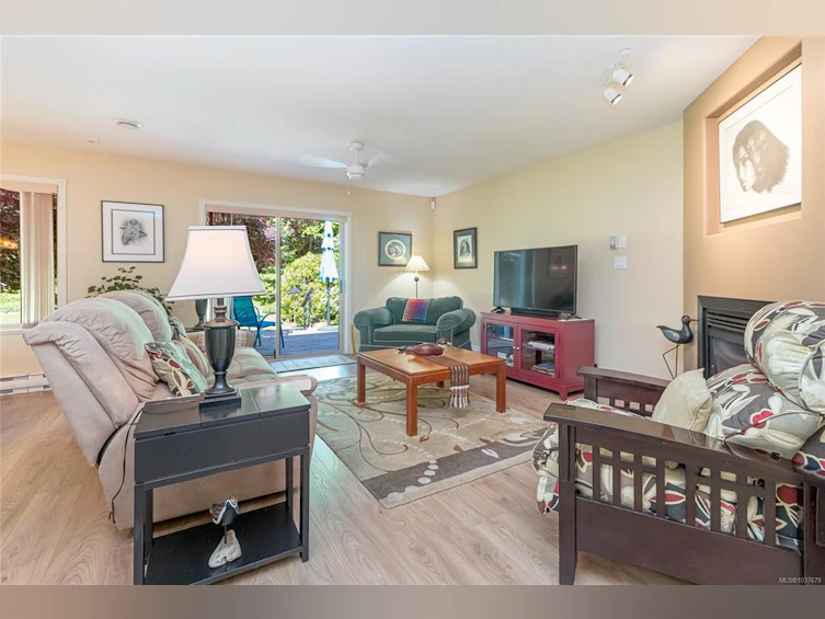 278 Grovehill Road, Qualicum Beach, BC, V9K 2L9 - 5