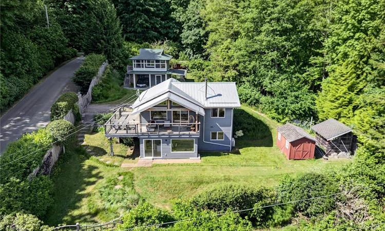 144 Douglas Road