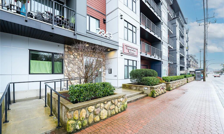209-2843 Jacklin Road