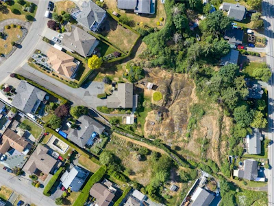 9936 Victoria Road - 4