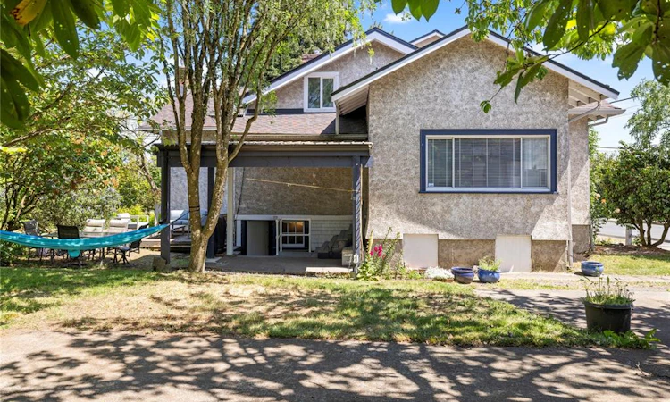 522 Victoria Road