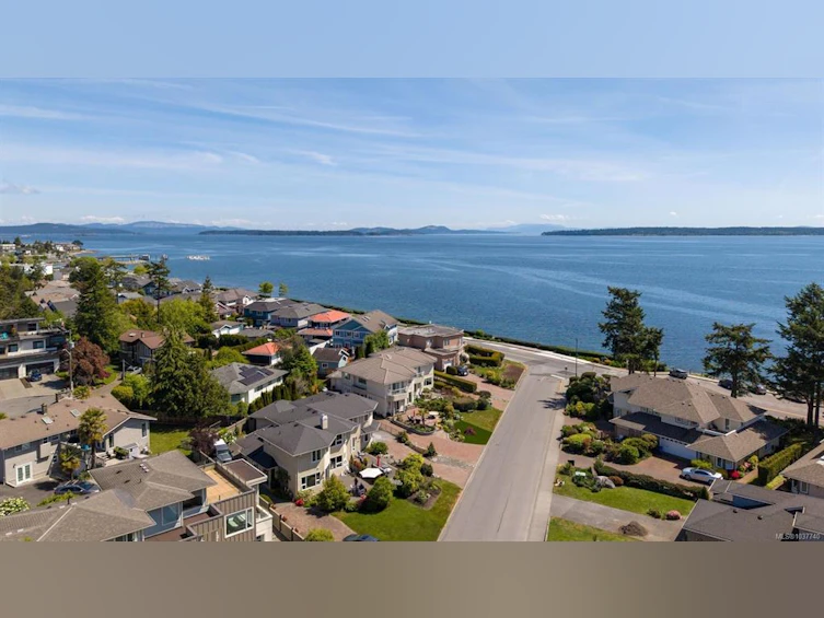 2282 Frost Avenue, Sidney, BC, V8L 1P9 - 36