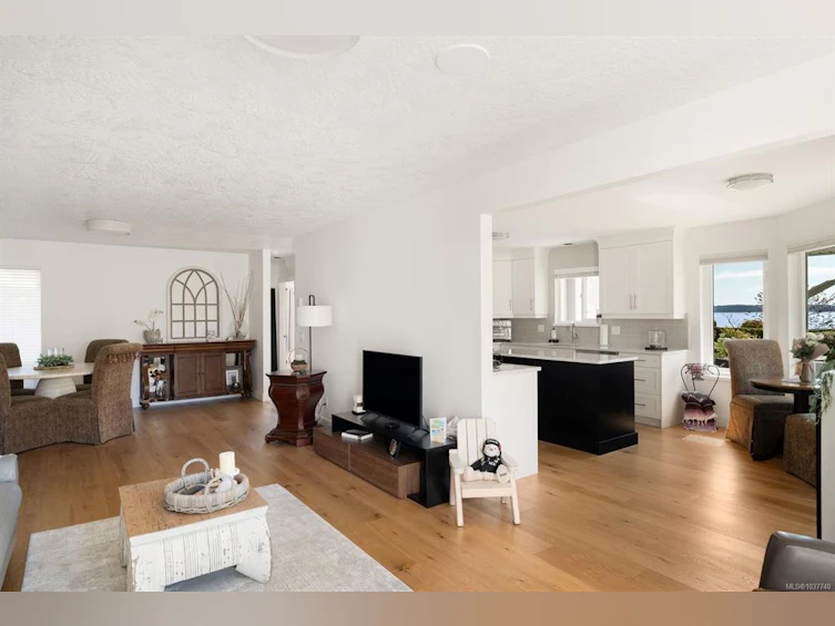 2282 Frost Avenue, Sidney, BC, V8L 1P9 - 8