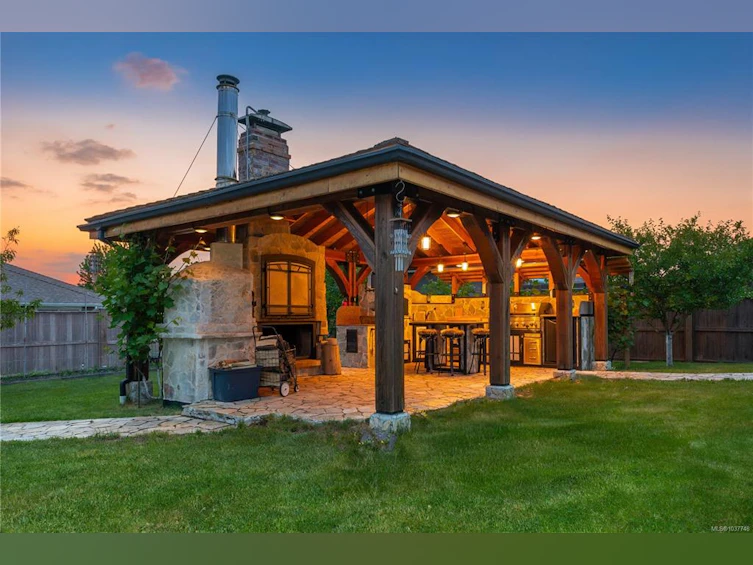 220 Michigan Place, Campbell River, BC, V9H 0C7 - 2