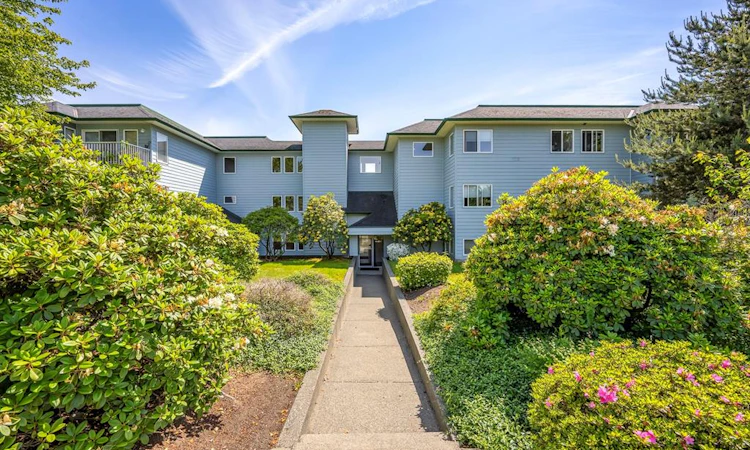 101B-698 Aspen Road