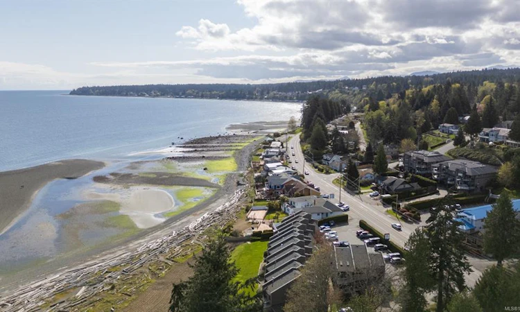 220-3295 W Island Highway