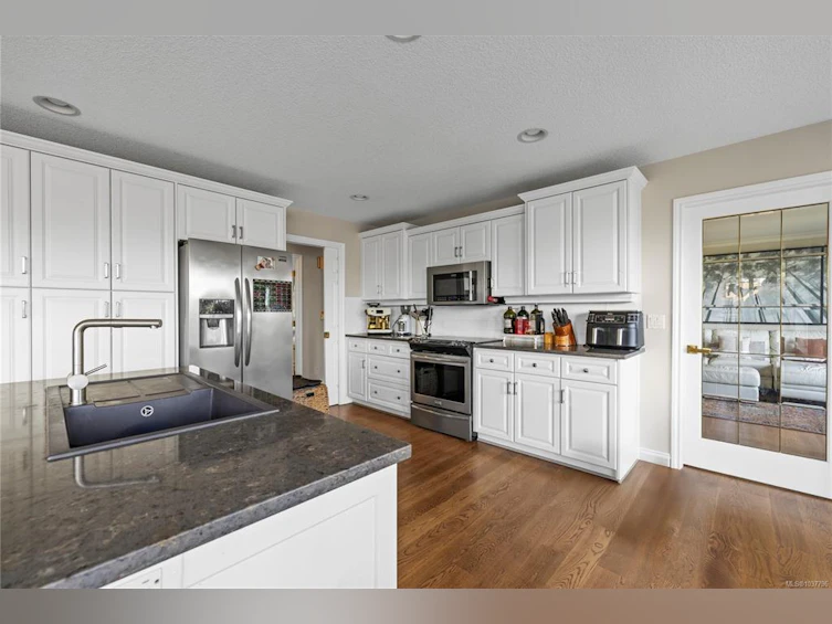 3541 Shelby Lane, Fairwinds, BC, V9P 9J8 - 4
