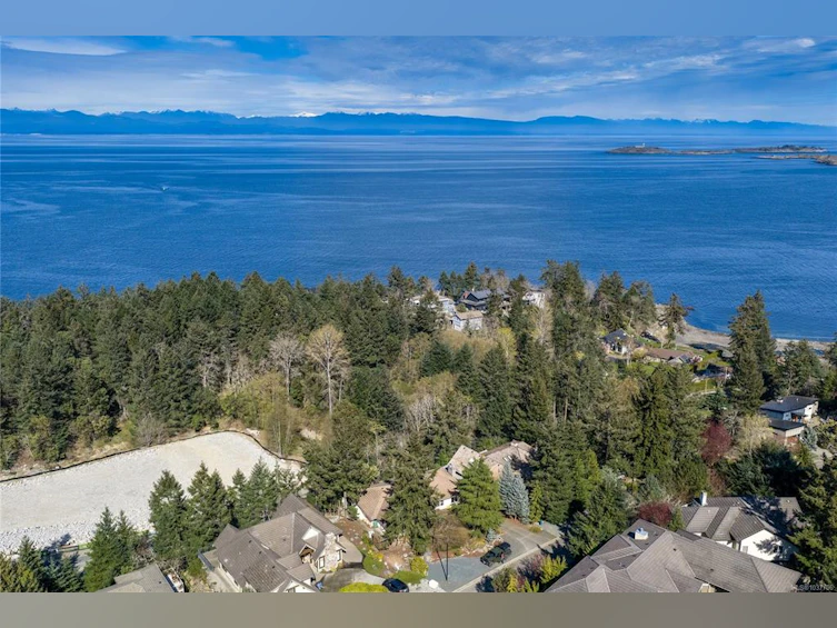3541 Shelby Lane, Fairwinds, BC, V9P 9J8 - 49