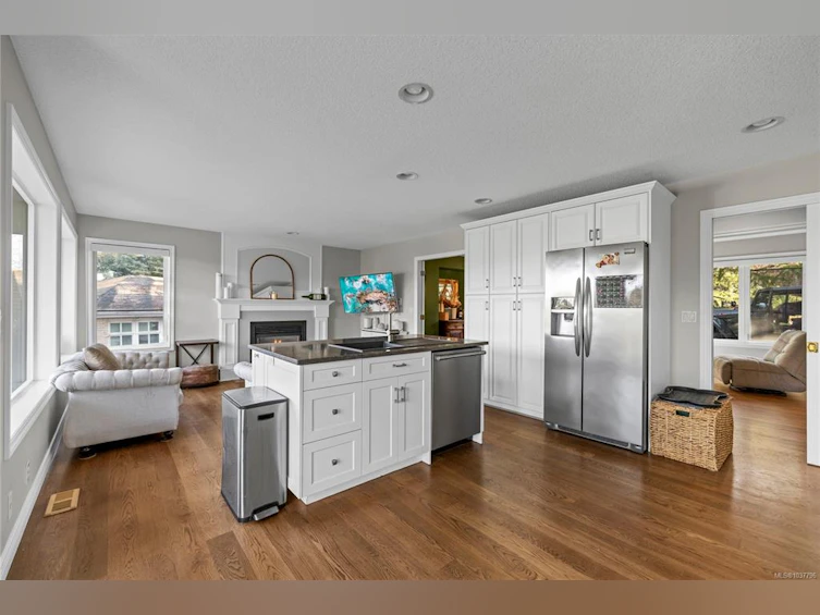 3541 Shelby Lane, Fairwinds, BC, V9P 9J8 - 30