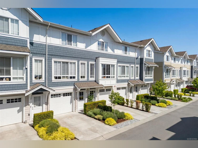 20-370 Latoria Boulevard, Colwood, BC, V9C 0N9