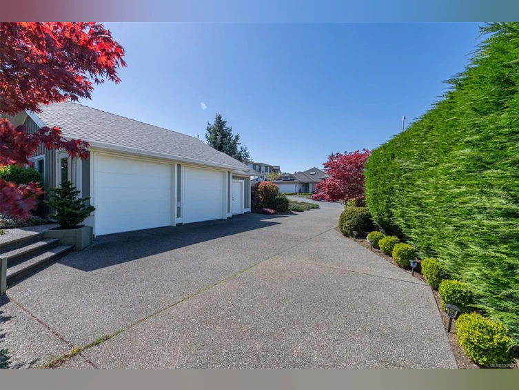 5676 Muggies Way, Nanaimo, BC, V9V 1W2 - 58