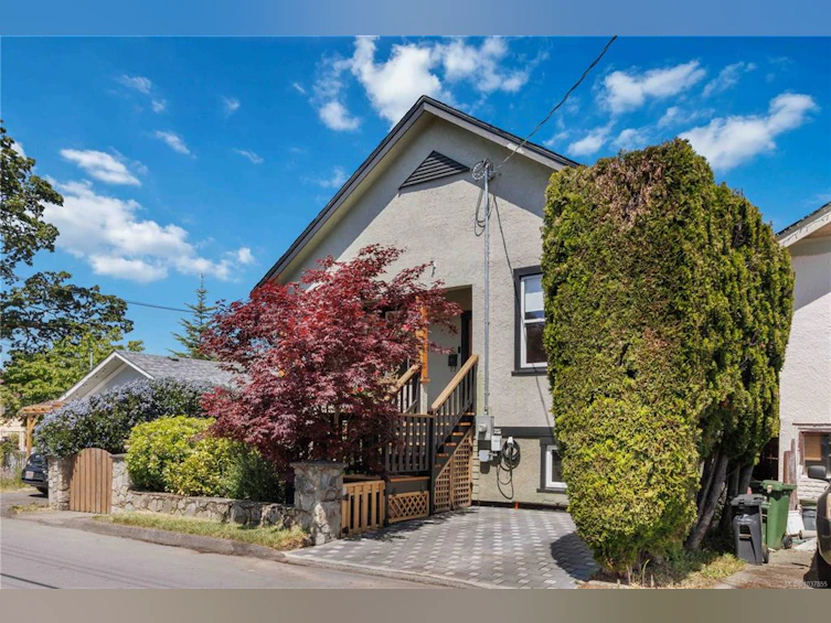 1742 Albert Avenue, Victoria, BC, V8R 1Z1 - 46