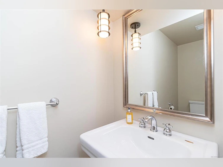 113/115 D-1376 Lynburne Place, Langford, BC, V9B 6S1 - 26