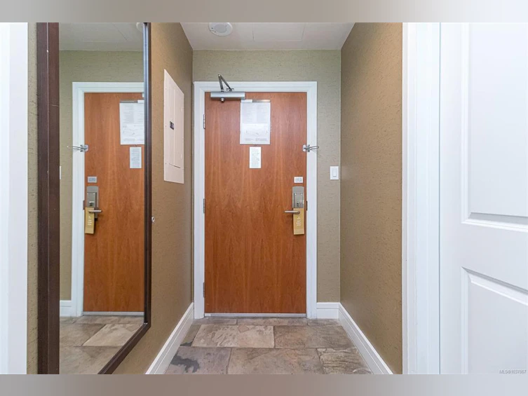 113/115 D-1376 Lynburne Place, Langford, BC, V9B 6S1 - 14