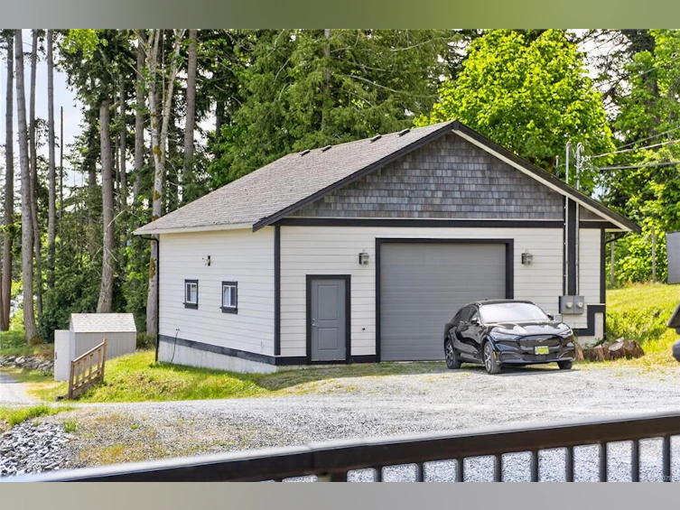 6499/6495 Doumont Road, Nanaimo, BC, V9T 6G7 - 6