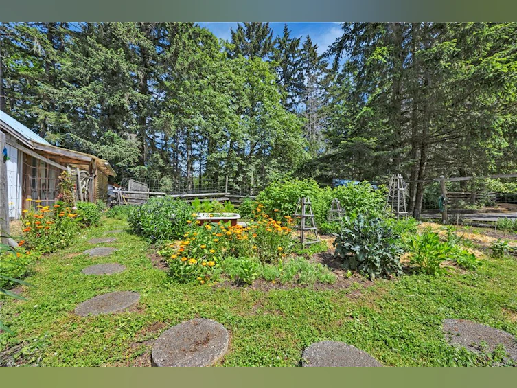 1925 Shasta Road, Nanaimo, BC, V9X 1N7 - 38