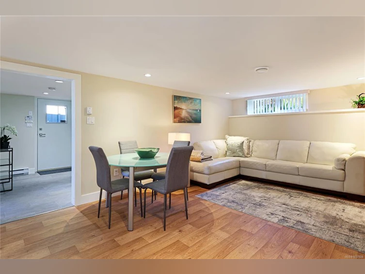 311 Poplar Avenue, Qualicum Beach, BC, V9K 1J7 - 43