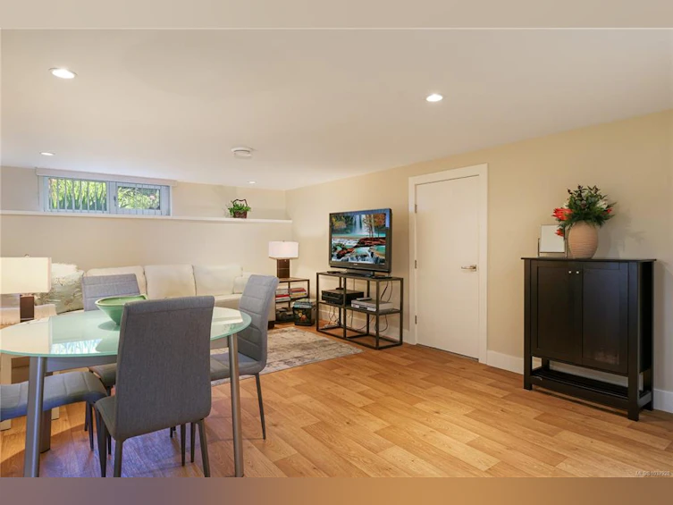 311 Poplar Avenue, Qualicum Beach, BC, V9K 1J7 - 42