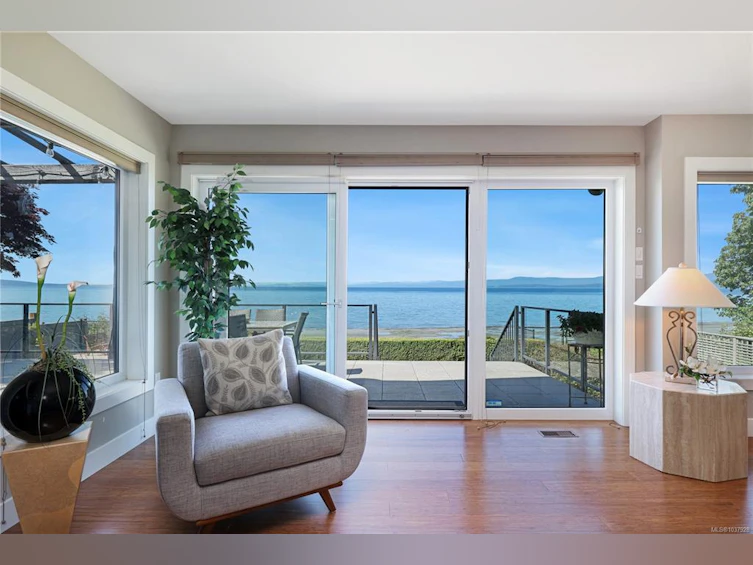 311 Poplar Avenue, Qualicum Beach, BC, V9K 1J7 - 9