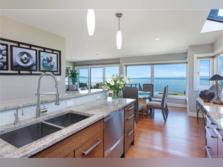 311 Poplar Avenue, Qualicum Beach, BC, V9K 1J7 - 30