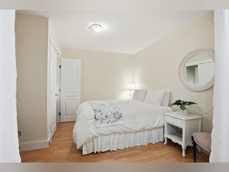 101-193 W Second Avenue, Qualicum Beach, BC, V9K 2N5 - 6