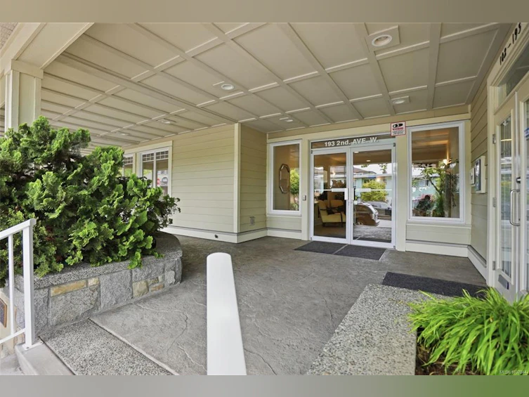 101-193 W Second Avenue, Qualicum Beach, BC, V9K 2N5 - 11
