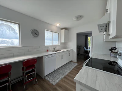 537 N Maquinna Drive - 3