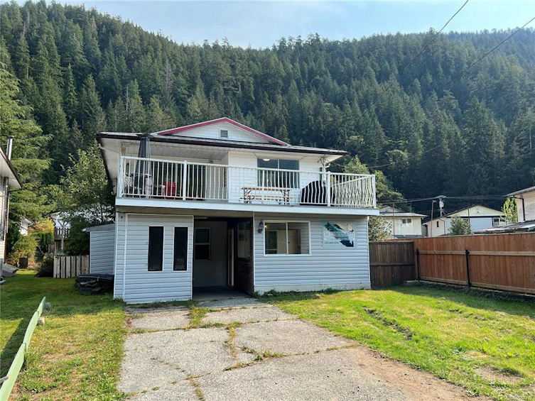 537 N Maquinna Drive, Tahsis-Zeballos, BC, V0P 1X0