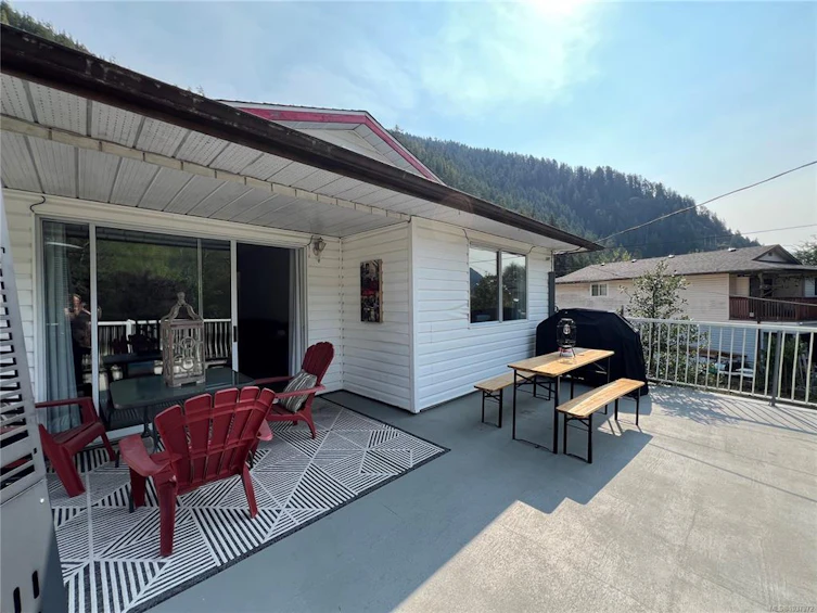 537 N Maquinna Drive, Tahsis-Zeballos, BC, V0P 1X0 - 33